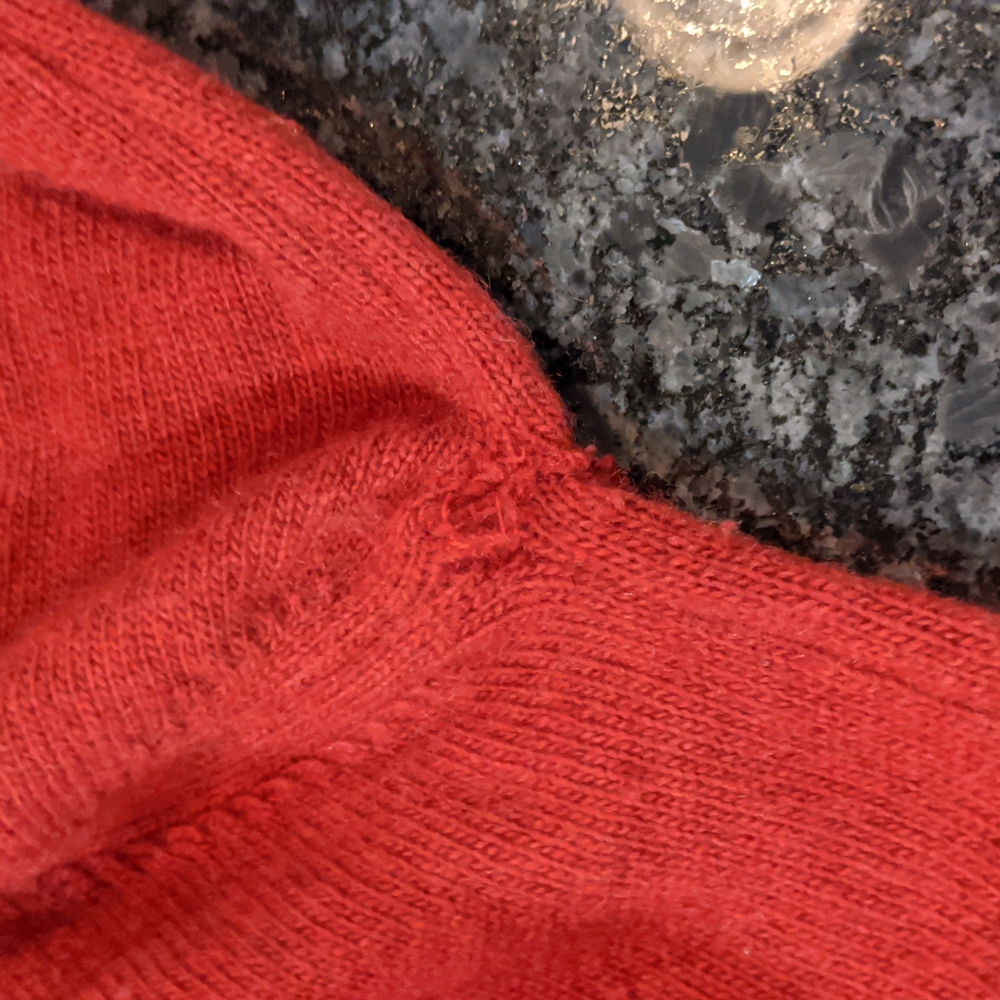 Mantovani Studios 100% Italian Cashmere Sweater - Picture 8 of 8